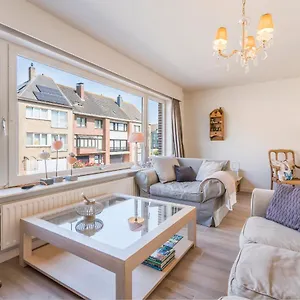 Spacious, Warm And Updated W Parking & Garden Bredene