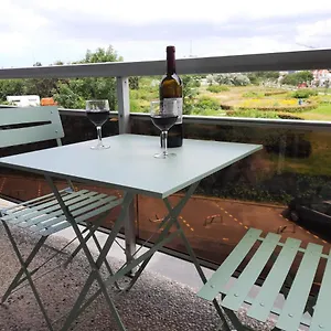  Appartement Residentie Astrid Met Private Parking